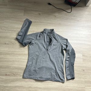 NIKE PRO half zip top